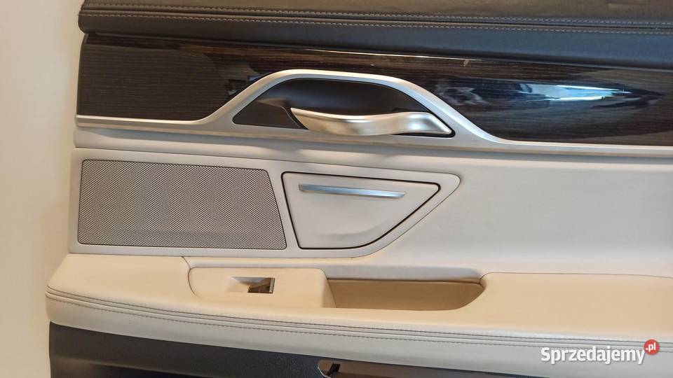 BMW 7 G11 BOCZEK DRZWI PRAWY TYŁ osobowe sprzedam