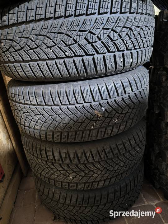 Opony zimowe Goodyear Ultragrip ICE 235x50x18 sprzedam