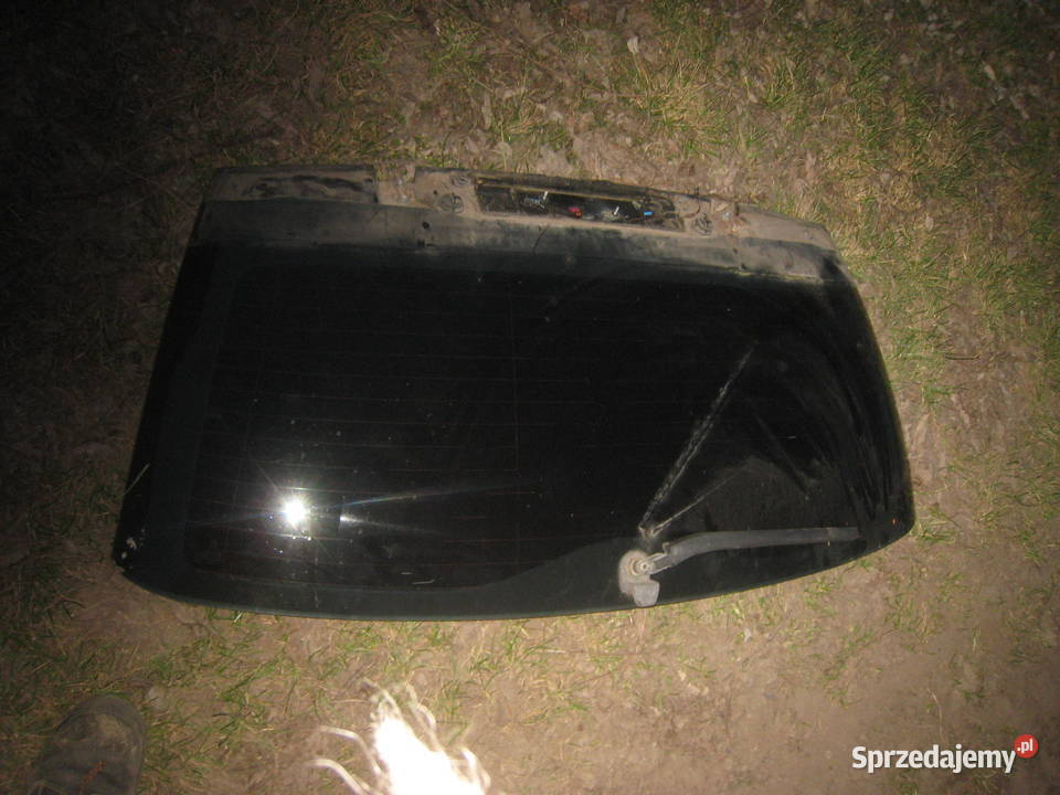 Szyba tylna tył BMW seria 5 E61 touring 9805