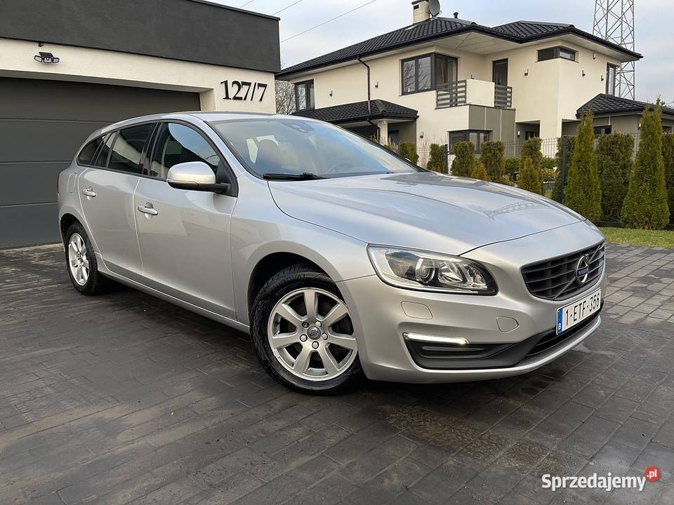 Volvo V60 20 Diesel 150 2016 r Bezwypadkowy Płock sprzedam