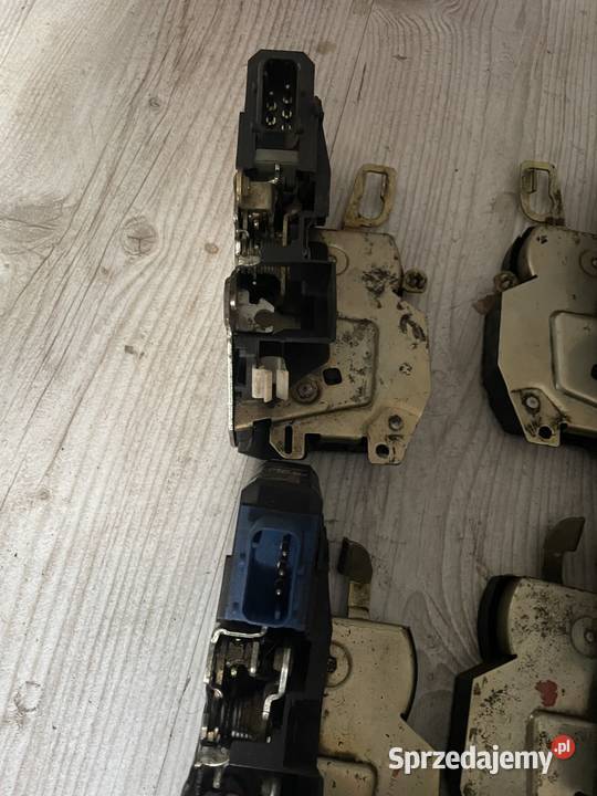BMW E36 sedan zamek drzwi osobowe Nowa Sól
