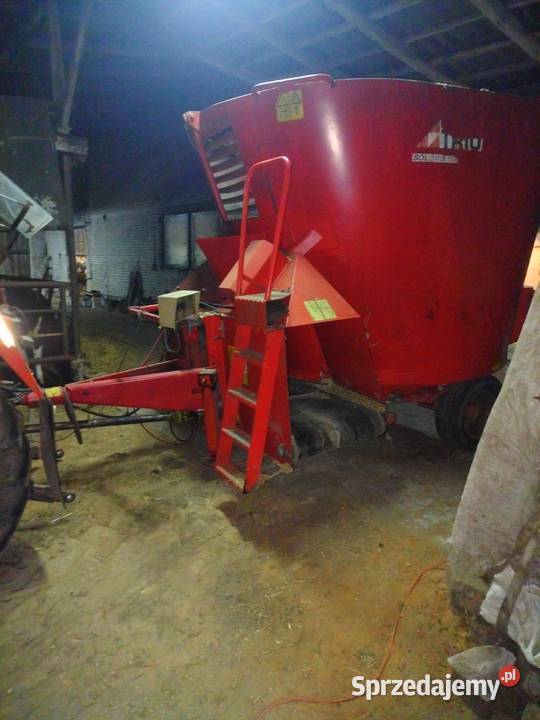 Wóz paszowy tmr triolet nieuszkodzony Węgrów