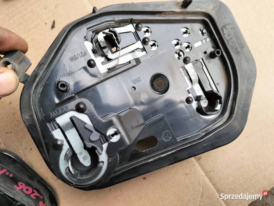 PEUGEOT 206 WKŁAD TYLNEJ LAMPY LEWY PRAWY Kamień-Kolonia
