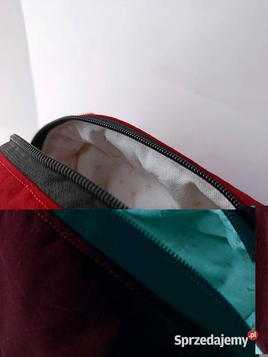 Kosmetyczka duża materiałowa czerwona zestaw Konin