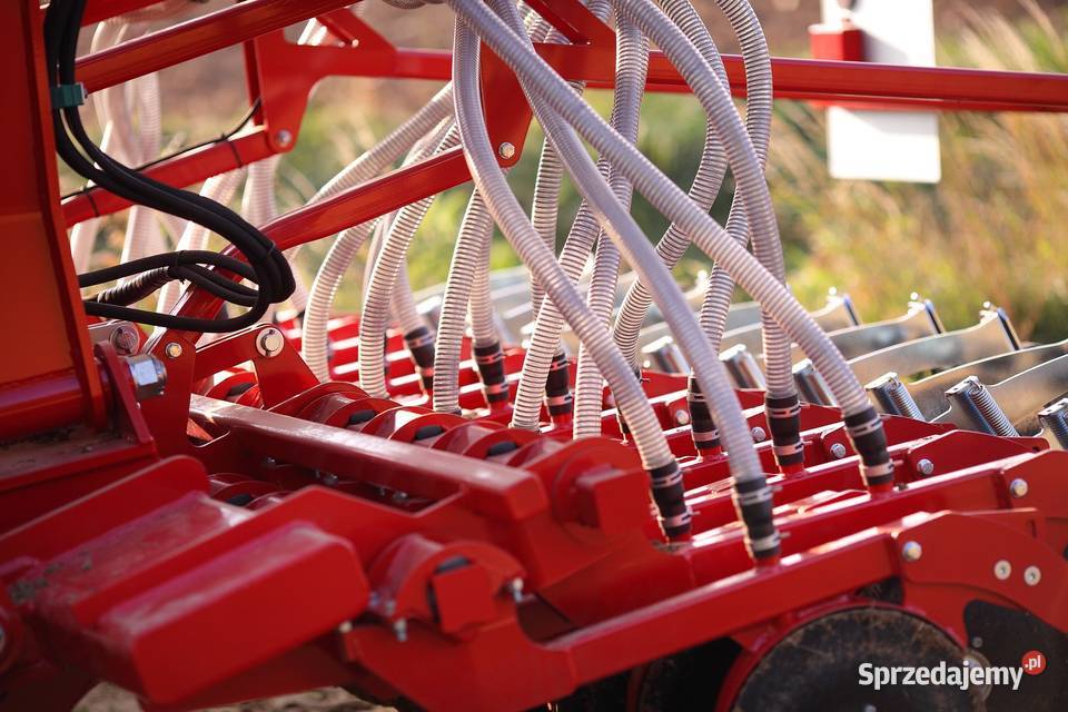 PNEUSEJ FANTOM siewnik z przygotowaniem gleby Nowy Targ