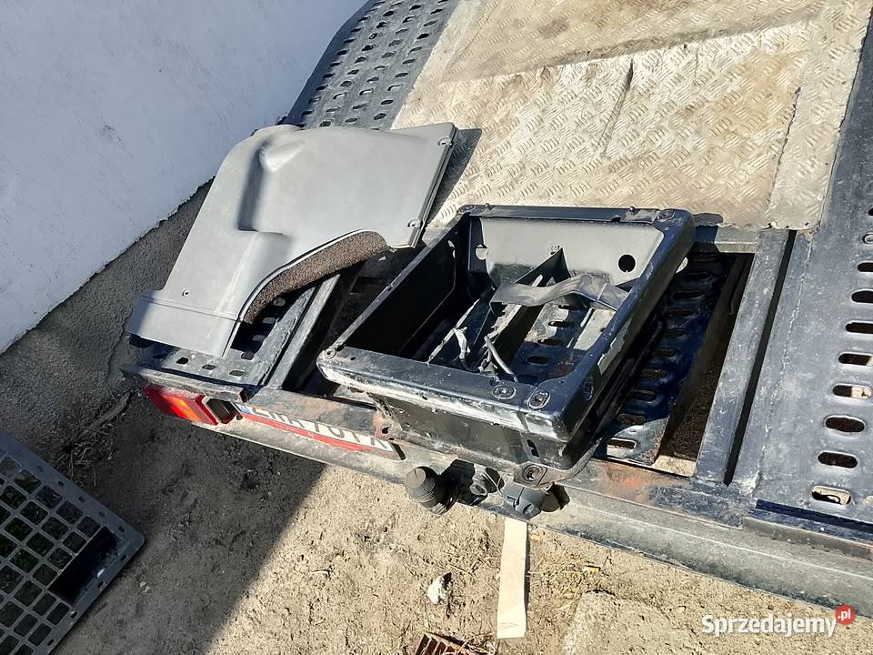 Ford Transit tapicerka plastiki dmuchawa i inne dostawcze Wałcz sprzedam