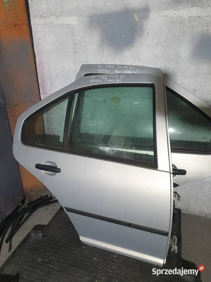 Drzwi Kompletne Prawy tył Vw Bora 16 99r Stan