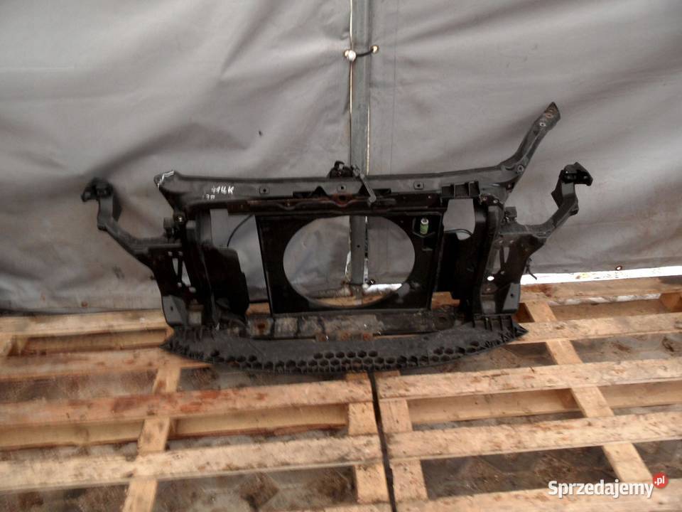 HYUNDAI I20 I 09r pas przód wzmocnienie