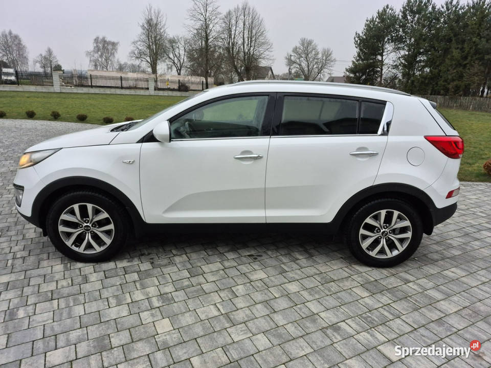 Kia Sportage 16 benzyna kamera Biała Perła III ABS Drelów sprzedam