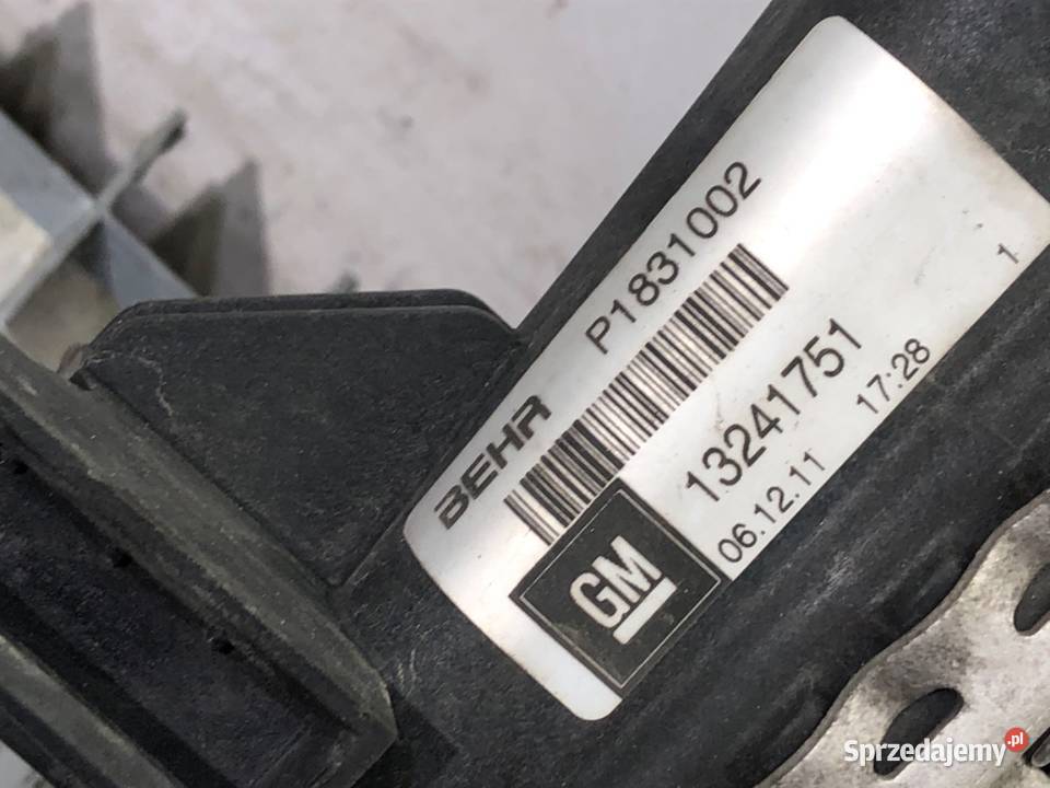 INTERCOOLER OPEL INSIGNIA A 13241751 20 160 0817 podkarpackie