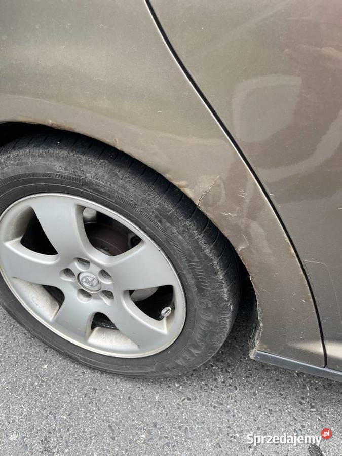 Toyota Avensis t25 manualna Wieluń sprzedam