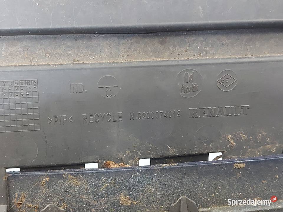 RENAULT CLIO II 02r HB zderzak przód 8200074471 osobowe świętokrzyskie Kielce sprzedam