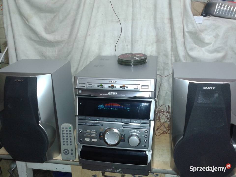 Wieża SONY z głośnikami i pilotem komplet stan Ostrowiec Świętokrzyski