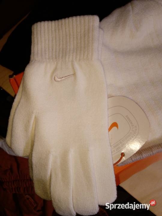 Zestaw czapka zimowa damska plus rękawiczki Legionowo