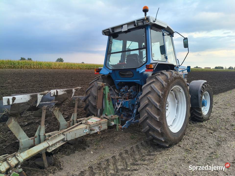 Ford 7710 FILM z prezentacji Zaczep dolny