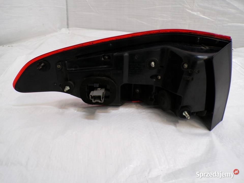 FORD S LIFT LAMPA LED W BŁOTNIK PRAWA TYŁ Motoryzacja sprzedam