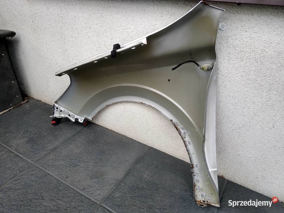 Opel Astra H błotnik przedni lewy srebrny Z157 Sieradz