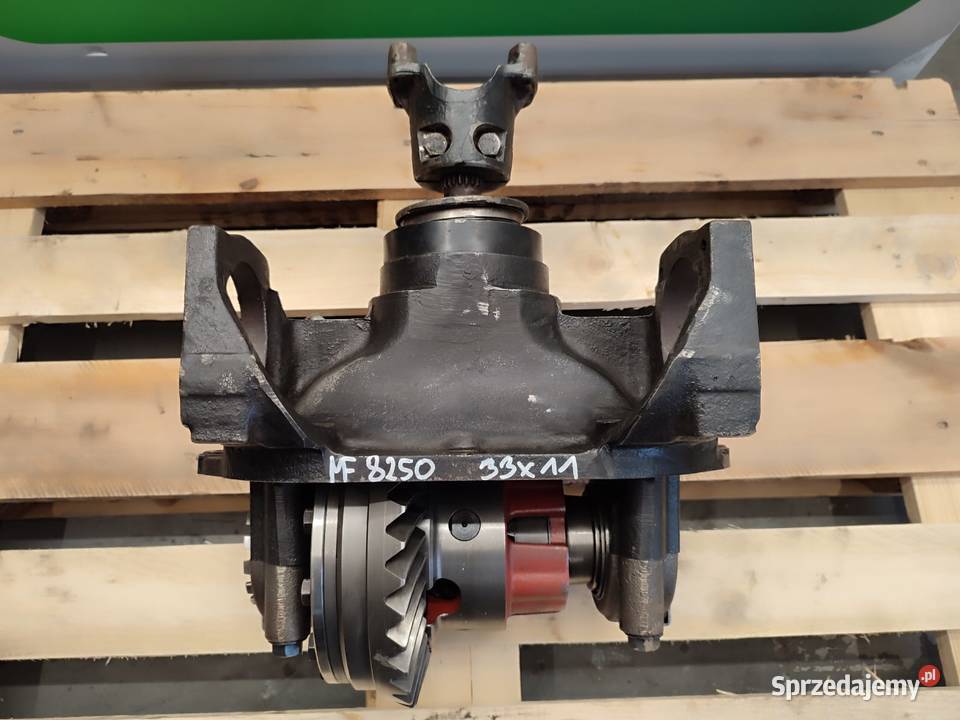 Dyferencjał 33X11 12082 Massey Ferguson 8250 Wilkowo sprzedam