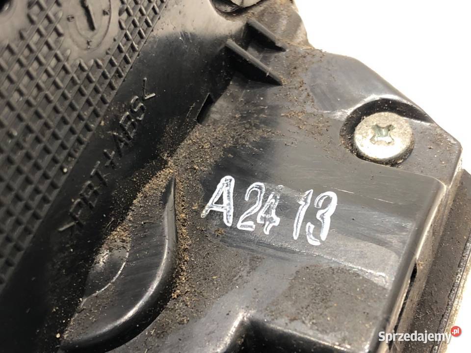 ZAMEK DRZWI LEWY TYŁ TOYOTA AURIS II Hatchback