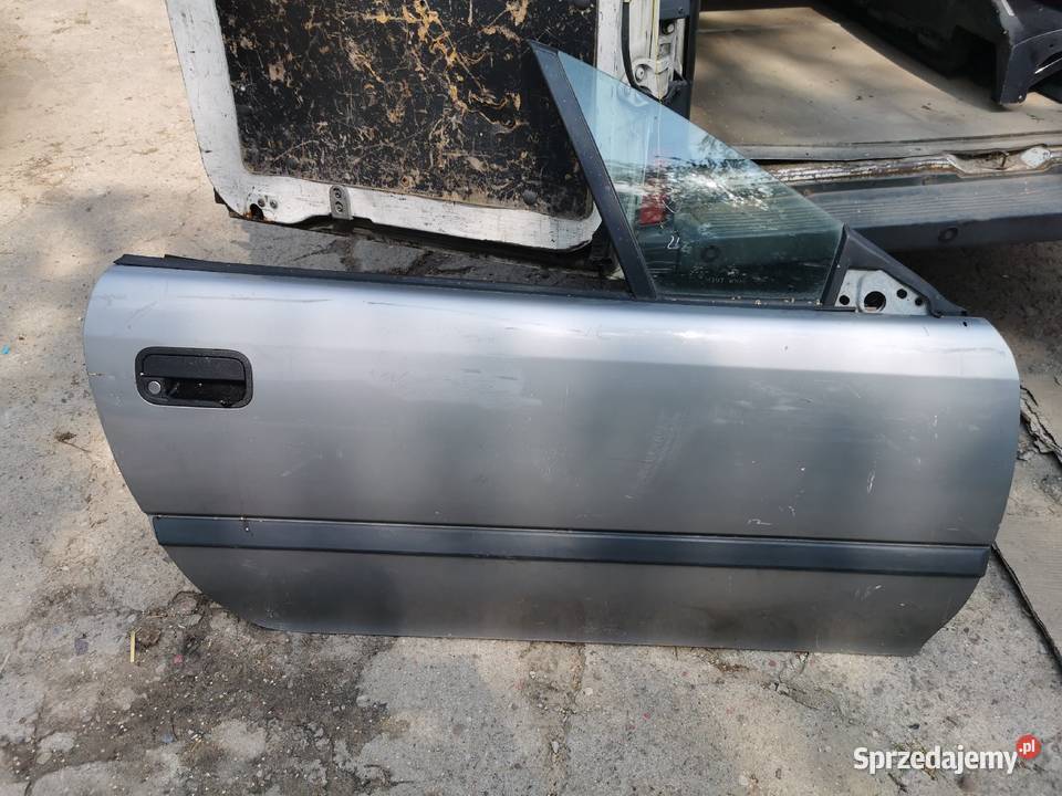 drzwi przód prawe opel Calibra 1995r zamek osobowe Karoseria sprzedam