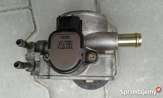 Toyota Avensis T22 sprężarka klimy 88 mil sprzedam