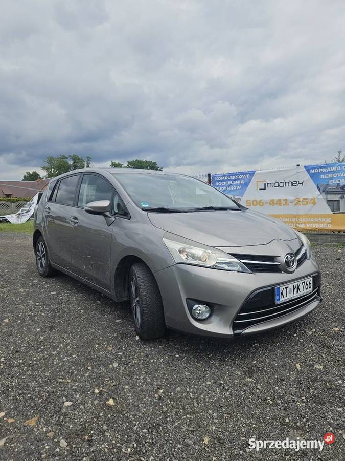 Toyota Verso klima navi samochod bezwypadkowy śląskie