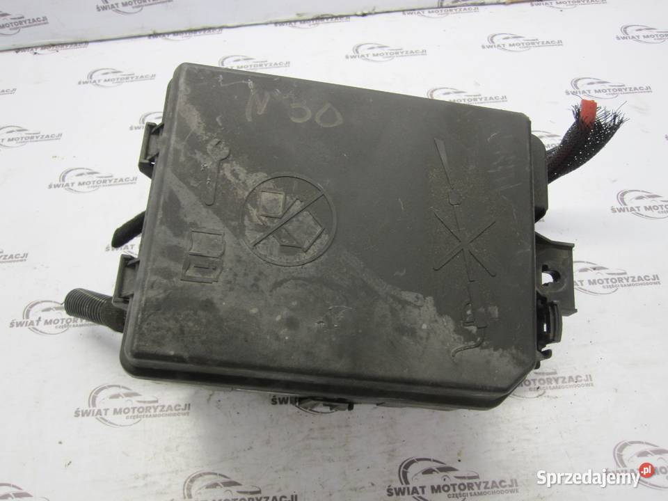 OPEL CORSA E 17r skrzynka bezpieczników 39080924