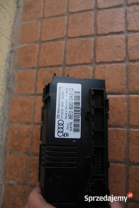 PANEL KLIMATYZACJI AUDI A4 B6 POD 2 DIN