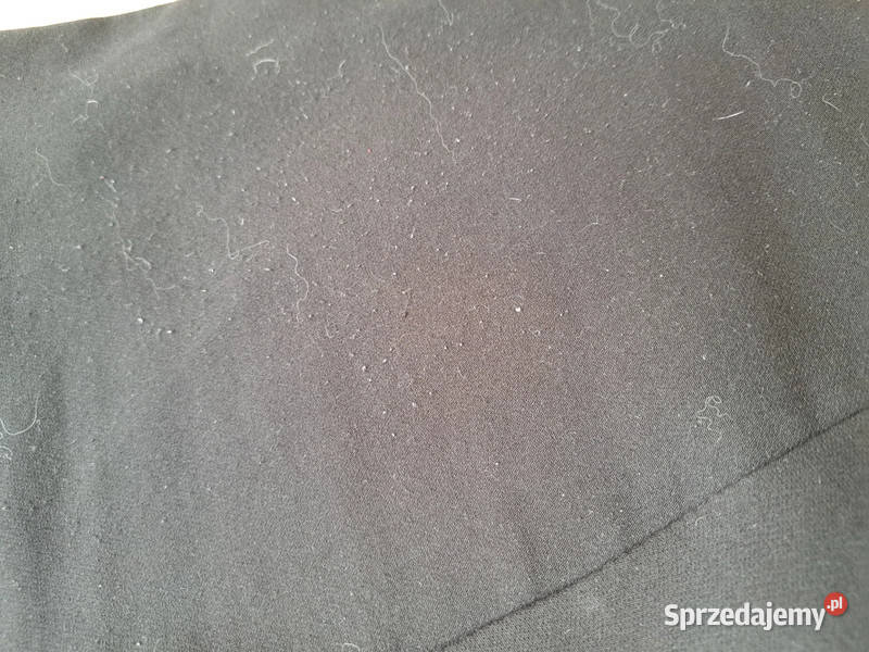 Czarne proste spodnie basic z gumką wygodne i