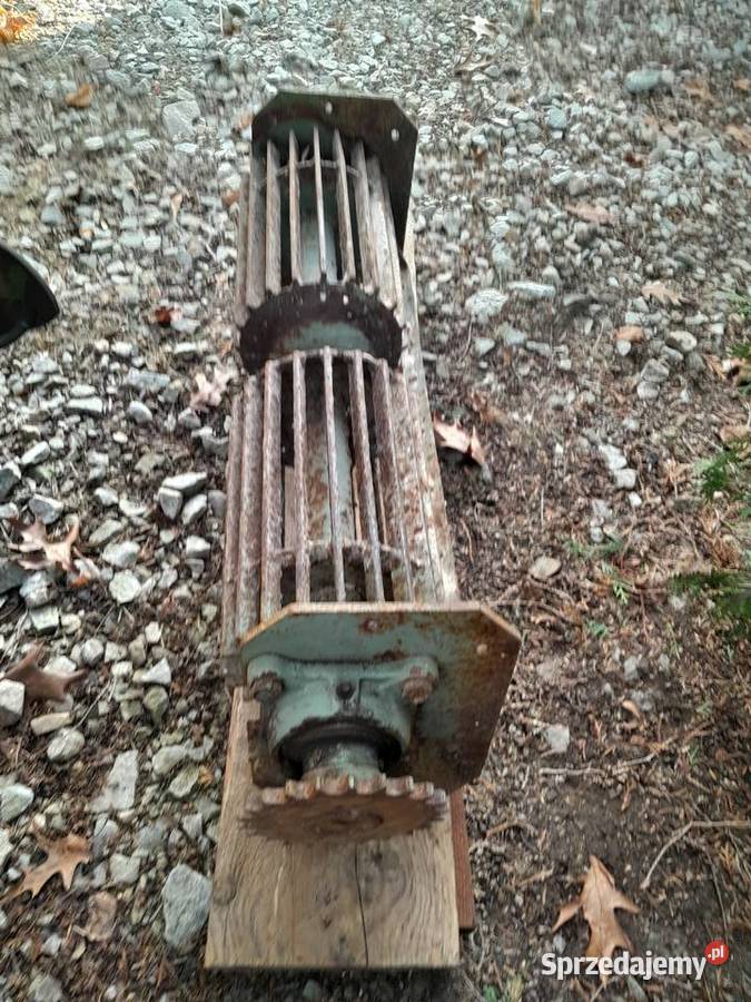 Rozsiewacz nawozu Fortschritt D038 Wał przedni