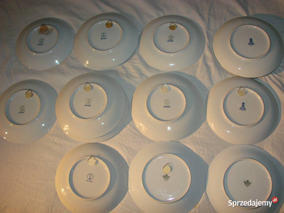 kobaltowy talerz świąteczny Porcelana i szkło Pruszcz Gdański