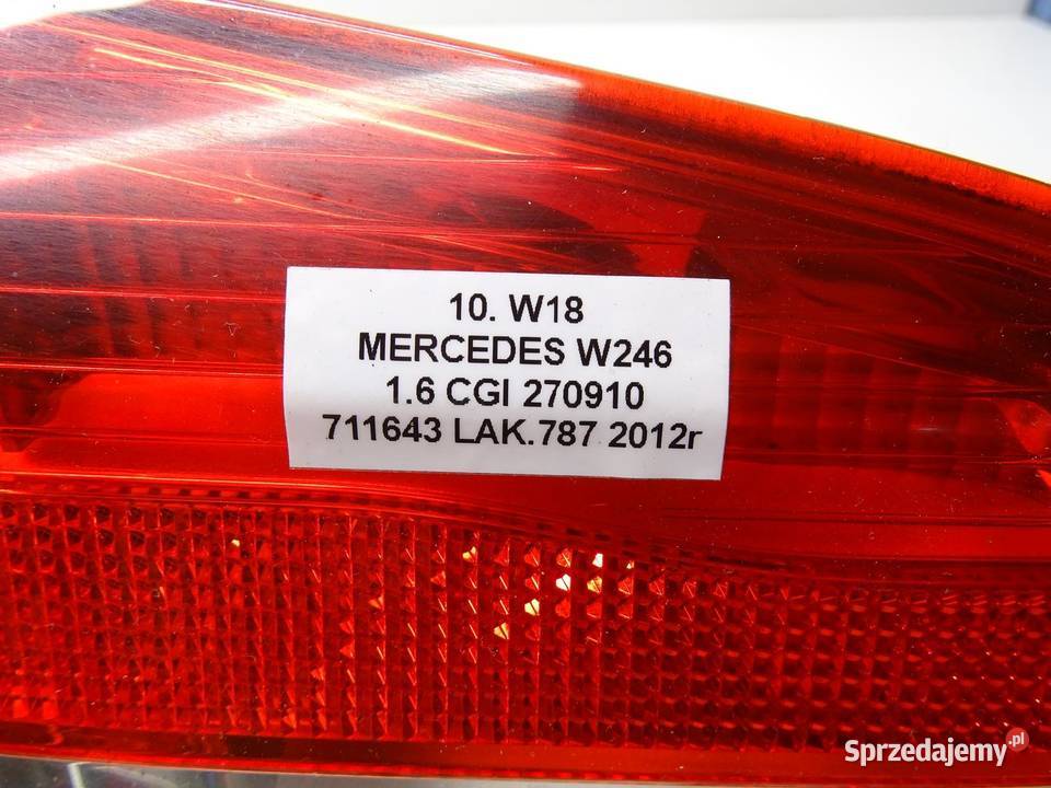 LAMPA LEWY TYŁ TYLNA W KLAPE A2468200764