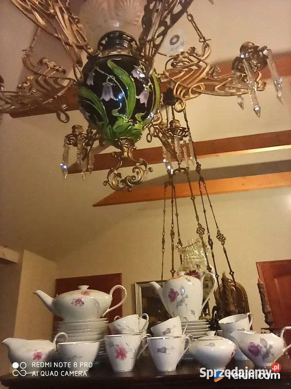 Serwis obiadowy z bilionówkami i talerzami do