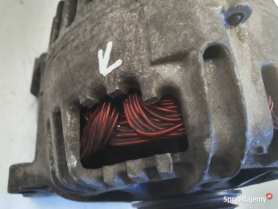 ALTERNATOR VW Golf V 16 FSI valeo 03C903023B Układ elektryczny silnika Chełm sprzedam