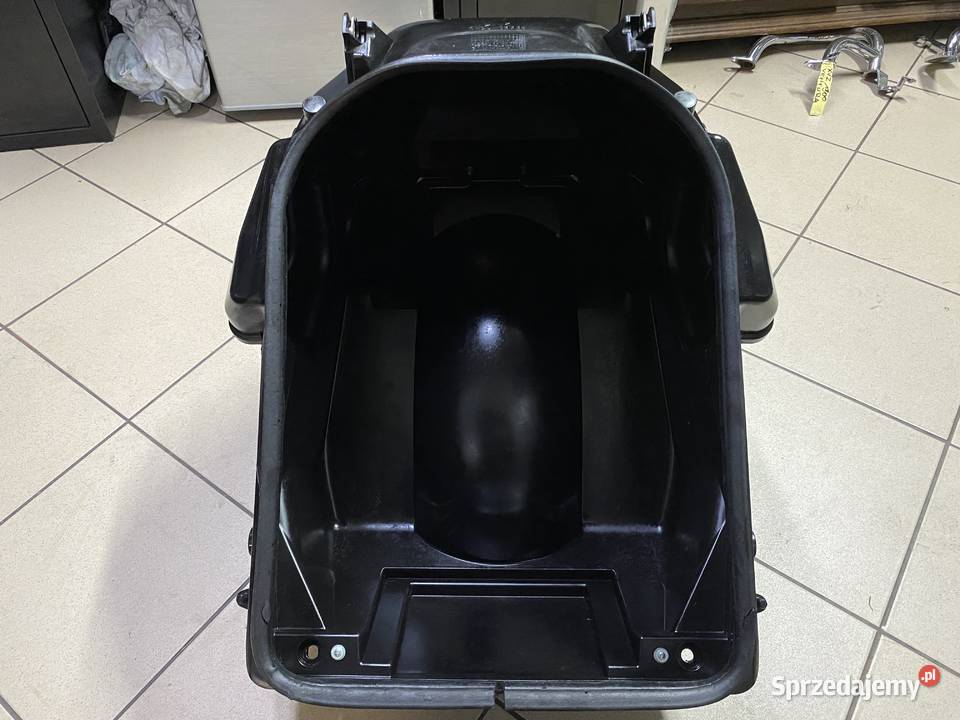 Kufer schowek kibel Suzuki Burgman 400 K7 Brzeszcze
