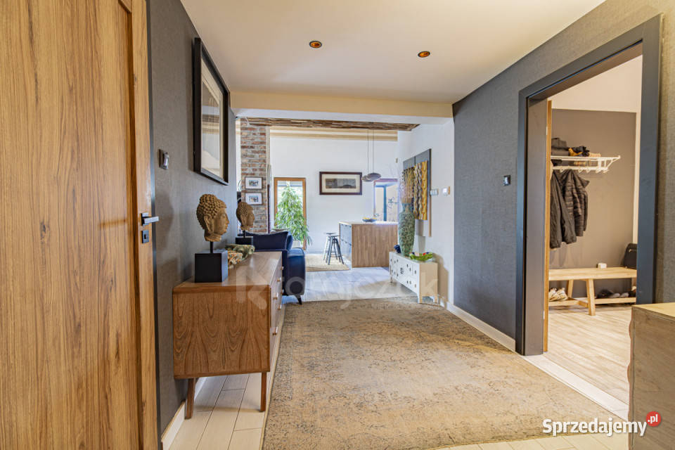 Dom wolnostojący sprzedam Kielno 1685m2 168.5m2