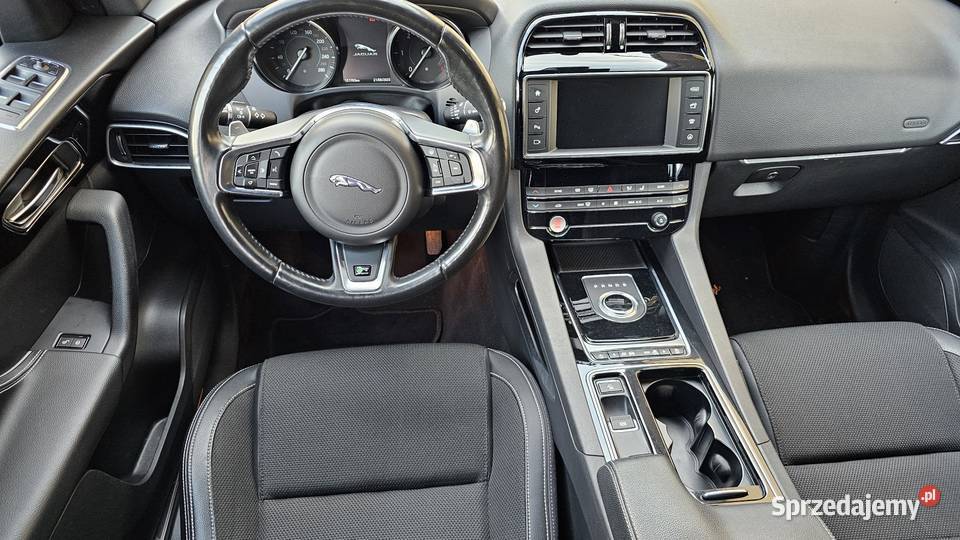 Jaguar FPace 30D 300 RSPORT 2018r 4X4 Automat ASR (kontrola trakcji) Zarszyn