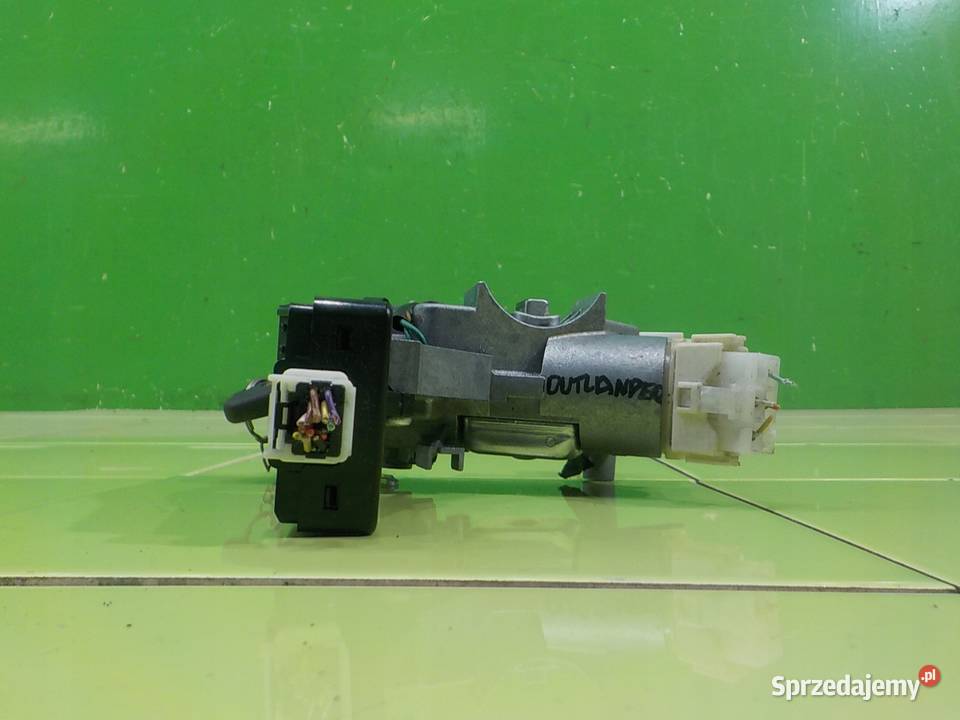 OUTLANDER II 24 MIVEC AUT 08r 5D stacyjka z osobowe Suków