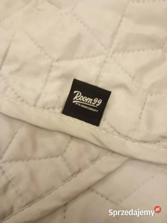 Szara narzuta pikowana 160x200