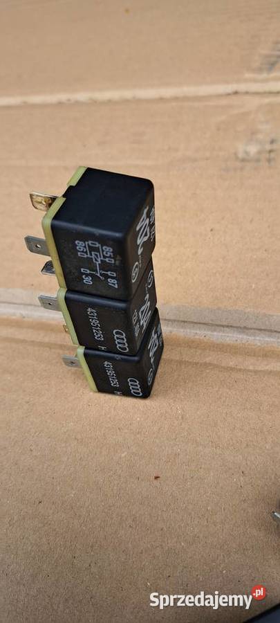 Przekaźnik 213 443951253J Audi VW Seat Skoda