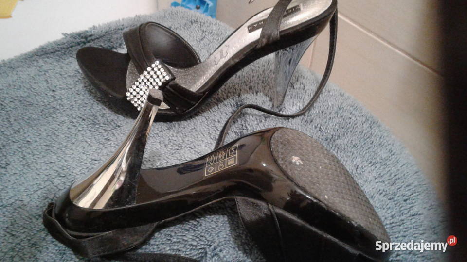 Piękne CzarnoSrebrne Damskie Szpilki rozmiar 37 inna Łomża