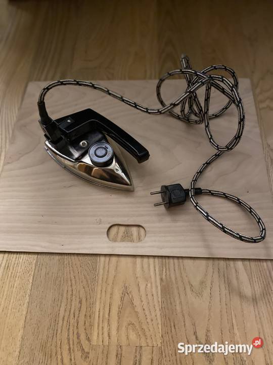 Żelazka elektryczne bodajże już kolekcjonerów sprzedam