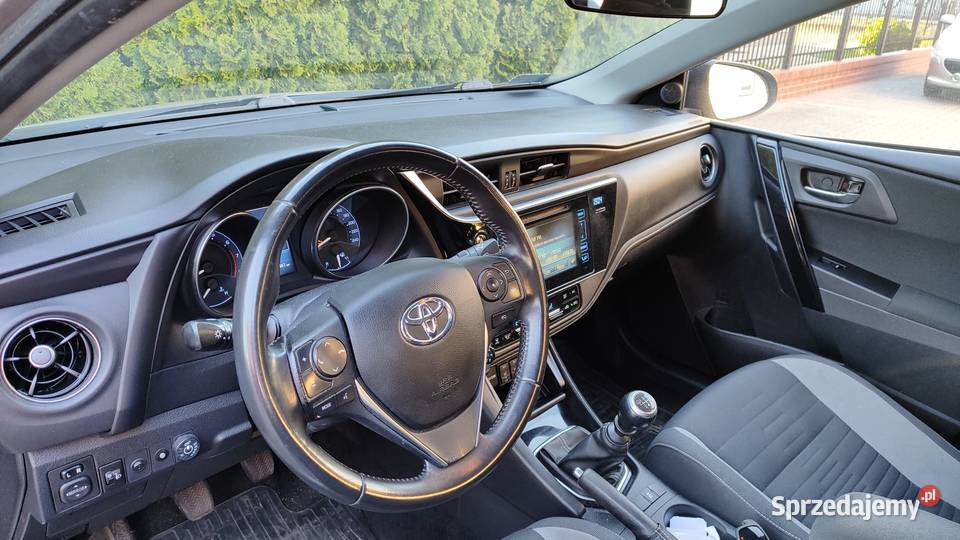 Toyota Auris Kombi 1600ccm 132 lpg 65l na 100 relingi dachowe wielkopolskie Orzechowo