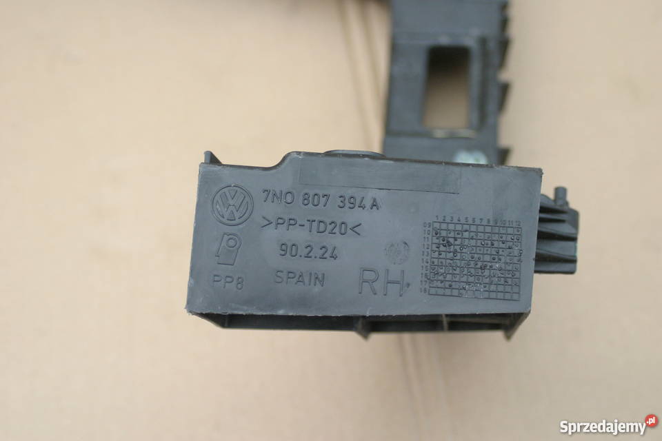 VW SHARAN ŚLIZG ZDERZAKA LEWY PRAWY TYŁ Bieleń