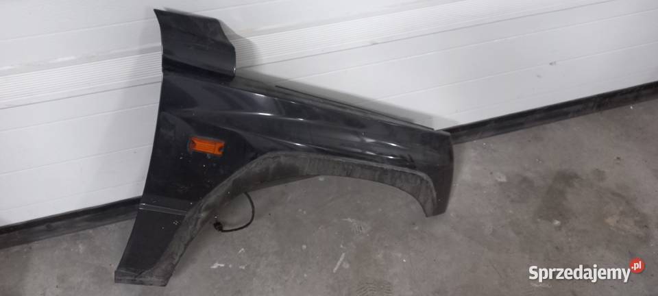 suzuki vitara I 8897 błotnik prawy ODG czarny Błotniki