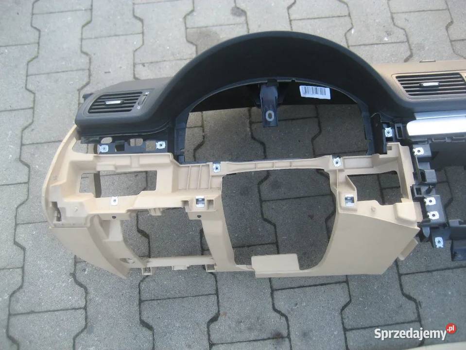 vw passat b6 deska rozdzielcza konsola poduszki Rakoniewice sprzedam