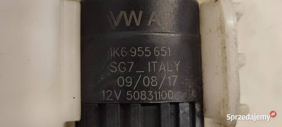 VW TIGUAN II ZBIORNICZEK SPRYSKIWACZY 5NA955453B Wycieraczki i spryskiwacze sprzedam