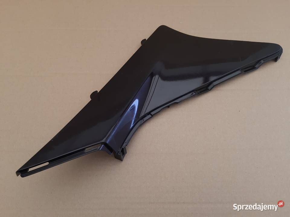 HONDA FES 125 SWING OWIEWKA LEWA OSŁONA BOCZEK Trzciel