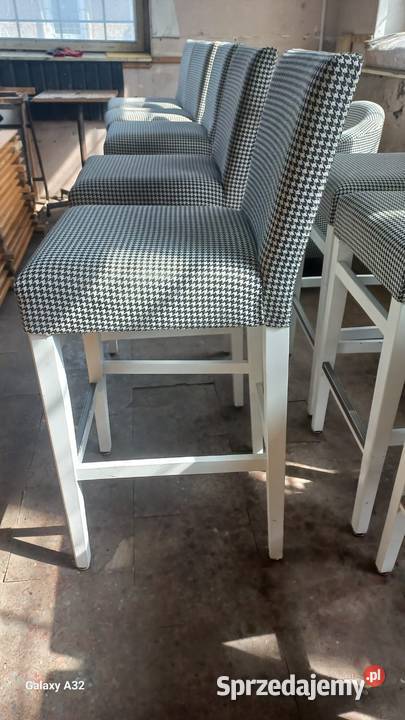 Zestaw 10 hokerów i 4 foteli oddzielnie pepitka Kraków