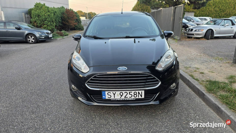 Ford Fiesta Ford Fiesta czarna LPG raty wynajem Hatchback Kraków sprzedam